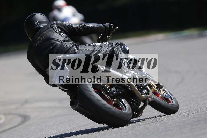 /43 08.08.2025 Discover the Bike ADR/Race 3 rot/410